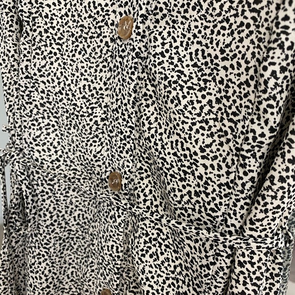 Dress - Picture 4 of 5